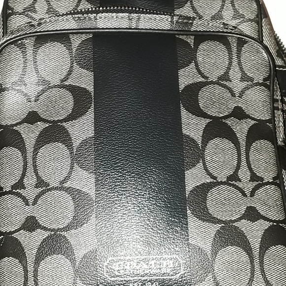 Coach Camera Messenger Crossbody Bag - Picture 3 of 5